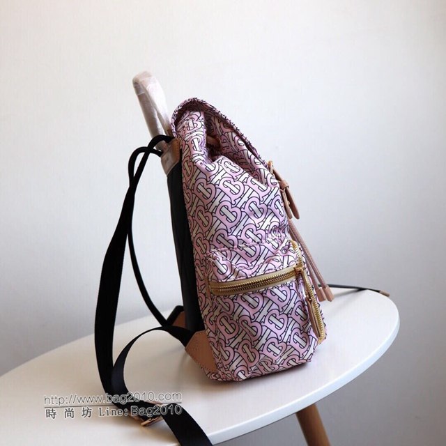 Burberry專櫃新款雙肩包 巴寶莉The Rucksack中號專屬標識印花尼龍軍旅背包  db1177